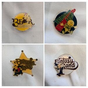Vintage 1985 Disneyland 30th Anniversary Pin Set (4)